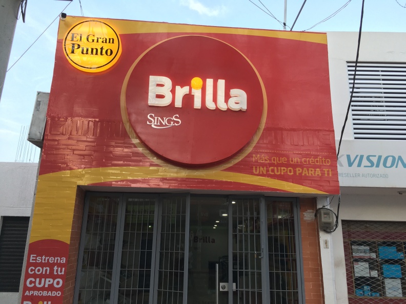 Letrero redondo en aluminio – Brilla.