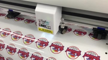Diseño Stickers Troquelados - Fabrica de Stickers