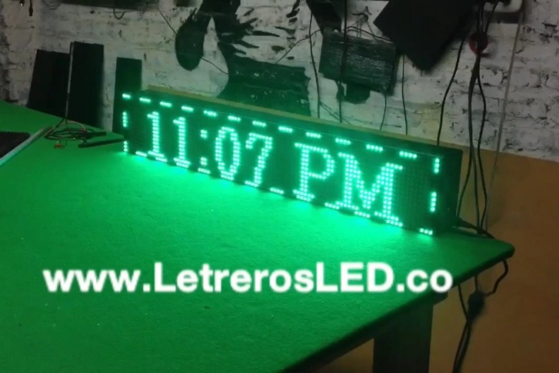 letrero_led_programable_mono_color_96x16_verde_hora.jpg
