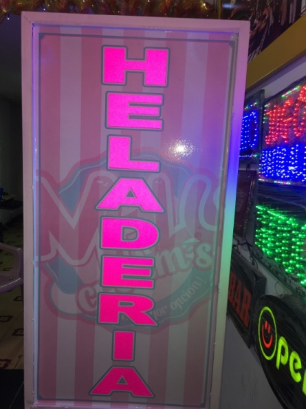 Rompetrafico – Heladería Malu.