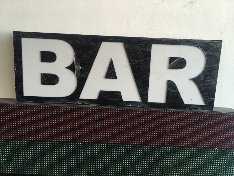 Aviso BAR. Caja en Acrilico. Luz LED diferentes Efectos.