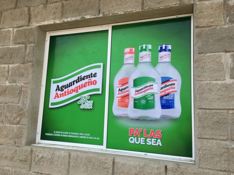 Branding ventanas – Aguardiente Antioqueño.