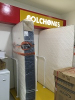 Mueble mostrador para Colchones - Local Comercial Brilla