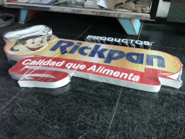 Logo RickPan en Acrilico